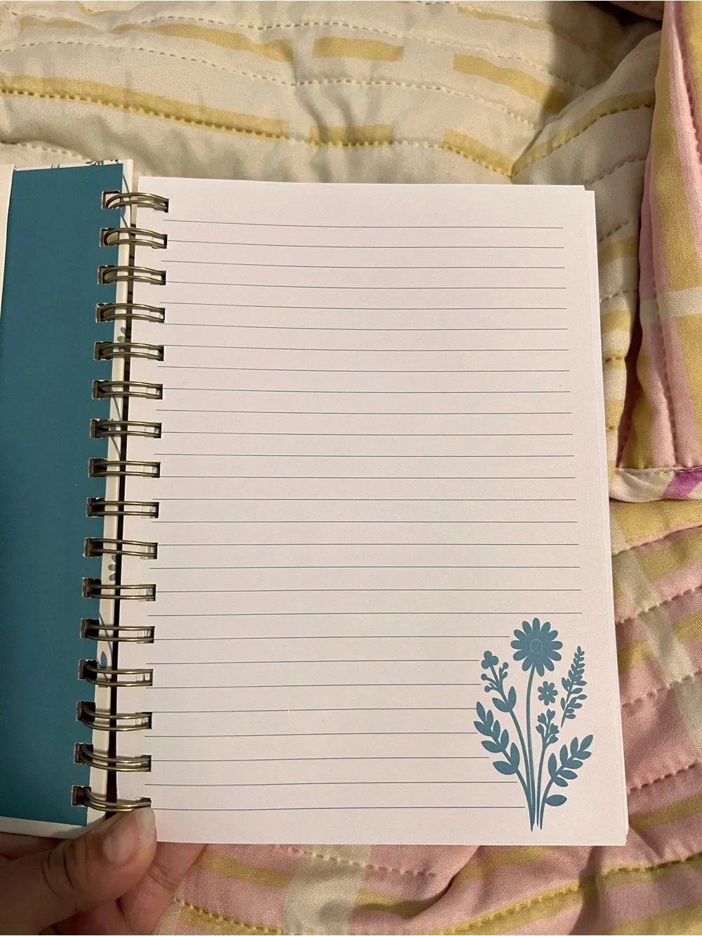 Lila Grace Floral Spiral Notebook with Daisy Top Pen - White, Blue, Gold